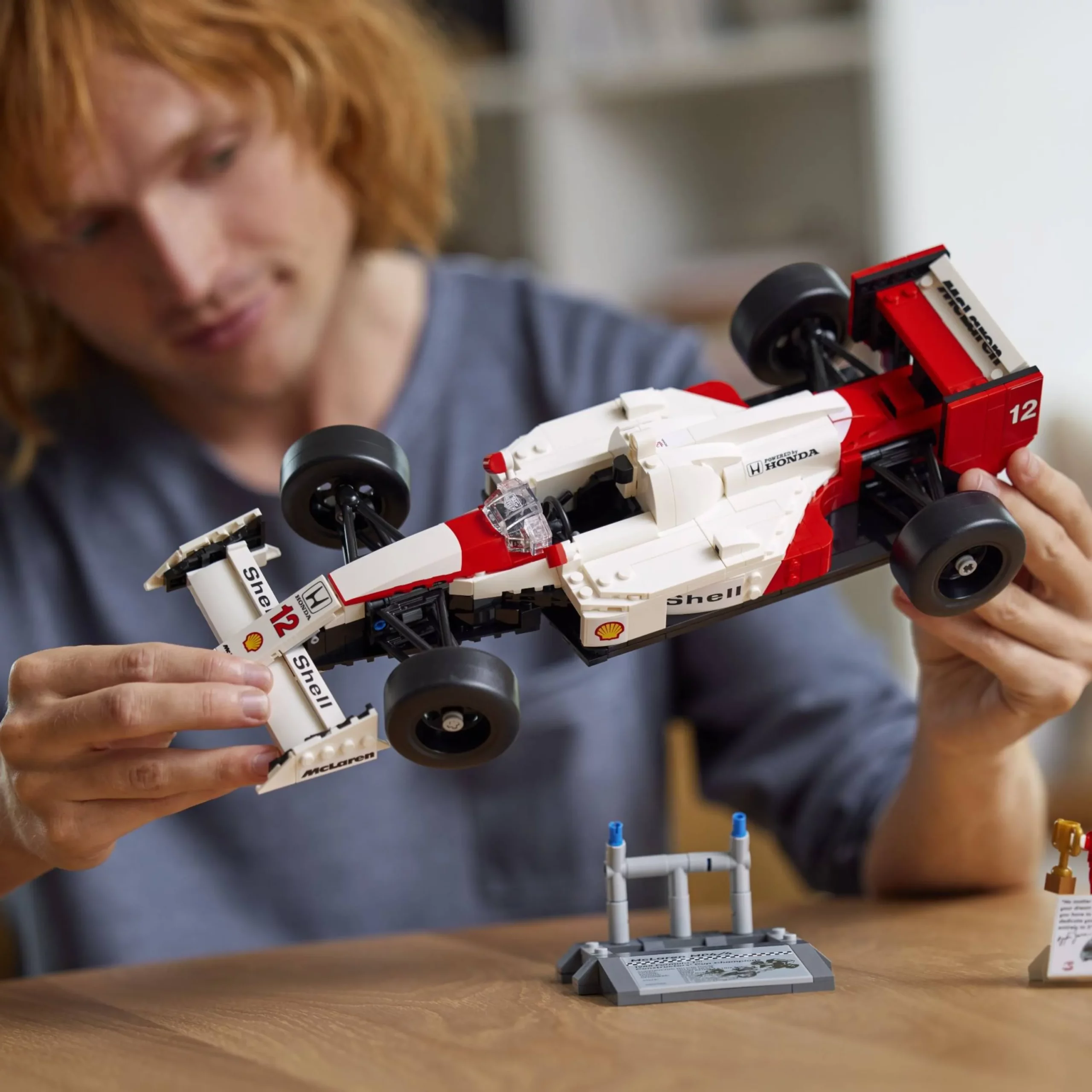 Palikkamaailman perustajat suunnittelemassa ensimmäistä LEGO-työpajaa Suomessa